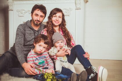 Parenting doesn’t have to mean giving up hours of your day. Spending just 20 minutes a day with your child in a meaningful way can spark lifelong benefits—emotionally, mentally, and behaviorally. In a world full of distractions, intentional time is the best gift you can offer your child. Start today. Set aside your phone, look into their eyes, and give them your undivided attention. Because those 20 minutes? They matter more than you know.